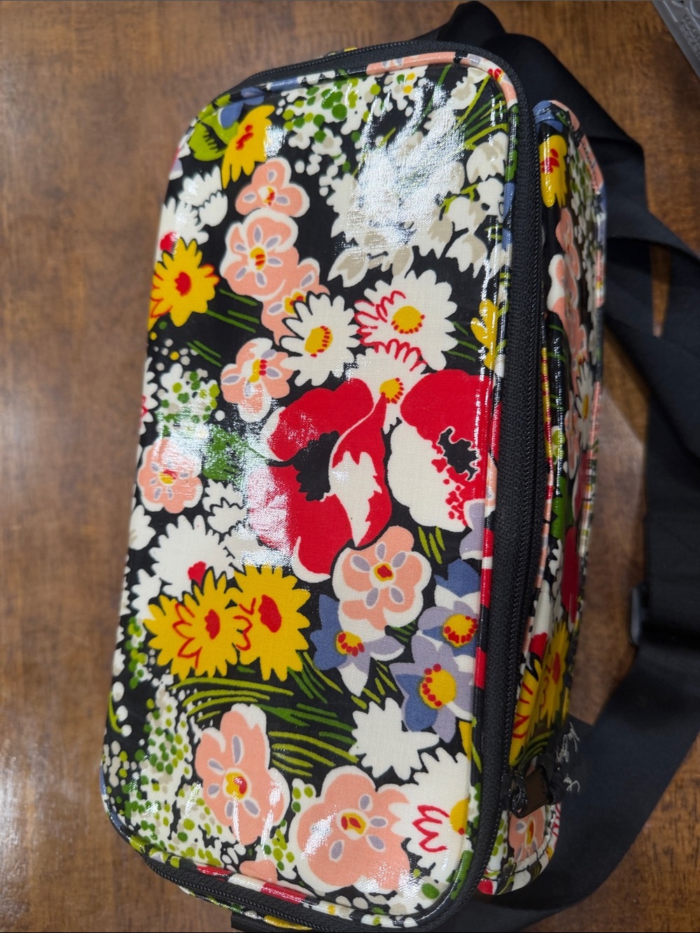Floral Patent lunch box Vera Bradley